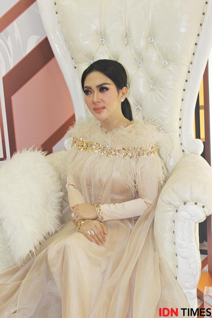 Punya Wajah Mulus, Syahrini Mengaku Tidak Pernah Perawatan Lho!