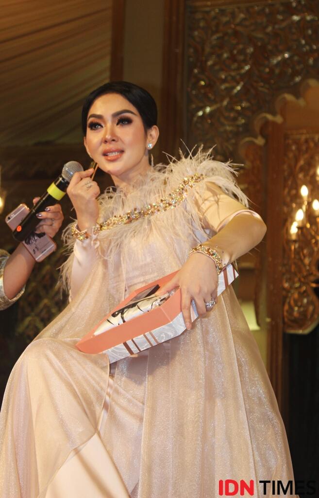 Punya Wajah Mulus, Syahrini Mengaku Tidak Pernah Perawatan Lho!