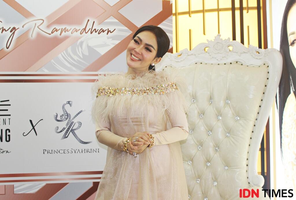 Punya Wajah Mulus, Syahrini Mengaku Tidak Pernah Perawatan Lho!