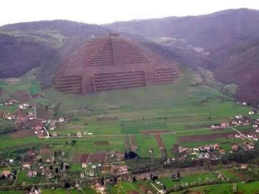 Piramida Tersembunyi Dibalik Bukit Ditemukan di Eropa, Mengalahkan Piramida Mesir!