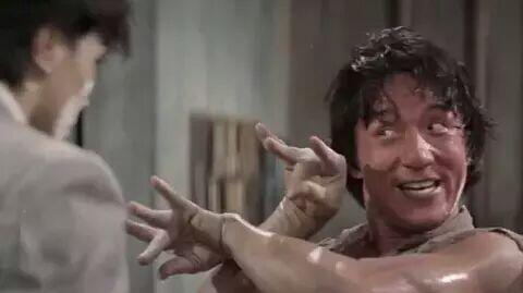 Aktor Favorit.6 Hal Yang Selalu Ada Di Film Jackie Chan
