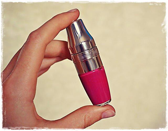 Lips Gloss VS Lipstick, Sista Pilih yang Mana? 