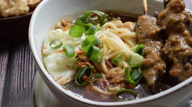 7 Kuliner Mi Khas Nusantara Paling Enak yang Wajib Kamu Coba