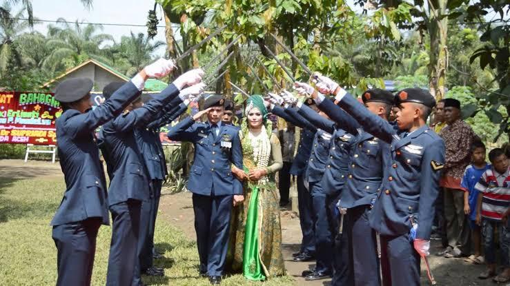 Apa bedanya Pedang Pora, Sangkur Pora dan Hasta Pora?