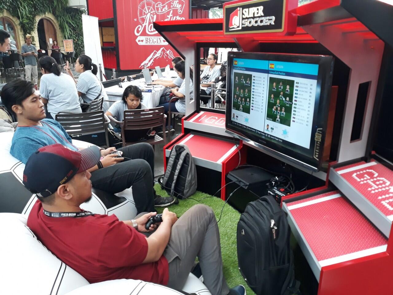 &#91;FR&#93; Keseruan Babak Kualifikasi PES 2018 “I Got Game” Tangerang