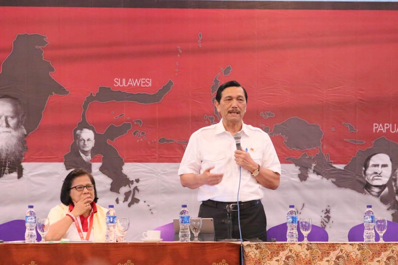 Menko Luhut Minta Gereja Turut Bantu Siarkan Capaian Pemerintah