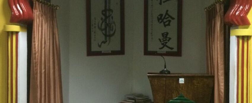 Uniknya Masjid Lautze Jakarta, Serupa Kelenteng China
