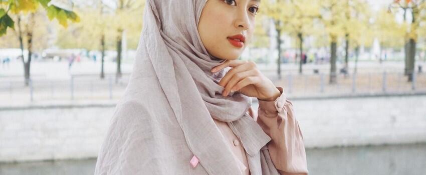 10 Fakta Gita Savitri, Influencer Hijaber yang Sedang Viral