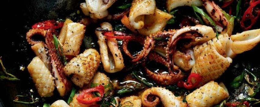 Gak Perlu ke Resto, Coba Resep Cumi Saus Tiram yang Lezatnya Bikin Nagih