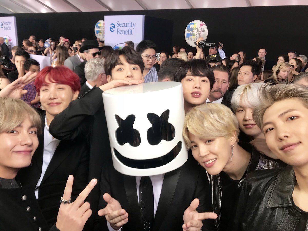Semakin Berjaya, 13 Selebriti Hollywood Ini Bahkan 'Ngefans' BTS!
