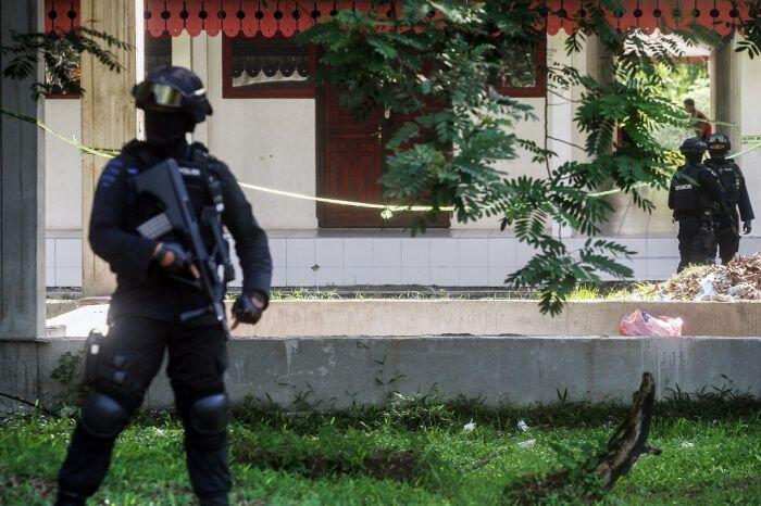 Penangkapan terduga teroris di kampus Riau