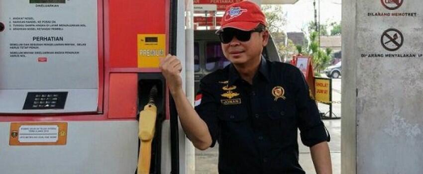 Pantau Persiapan Mudik di Tol Cikampek, Jonan Jajal Motor BBM