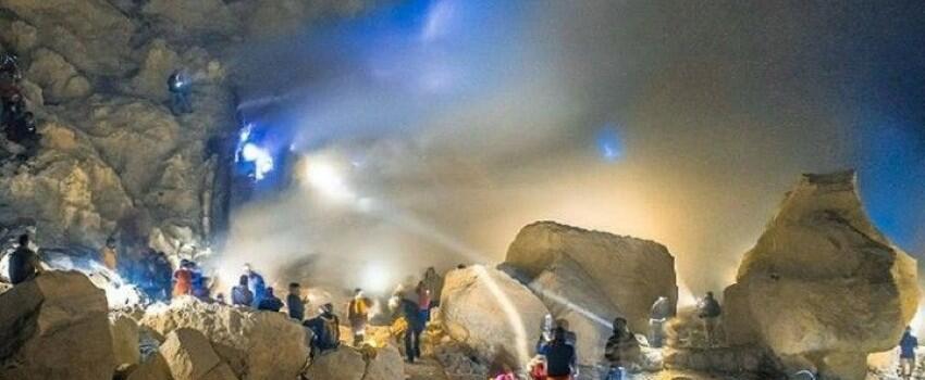 Simak Fakta Berikut Sebelum Mendaki ke Kawah Ijen