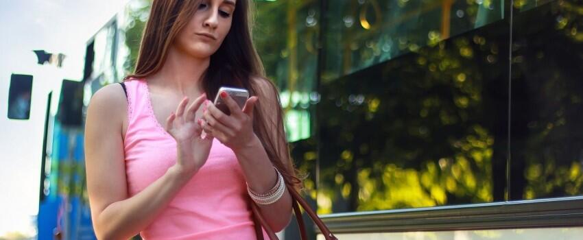 Awas Ini Tanda Insecure, 7 Pesan Cewek Saat Tak Diberi Kabar Cowoknya