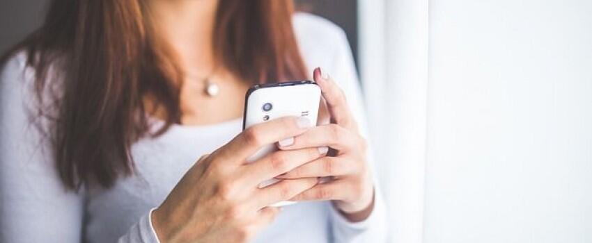Awas Ini Tanda Insecure, 7 Pesan Cewek Saat Tak Diberi Kabar Cowoknya