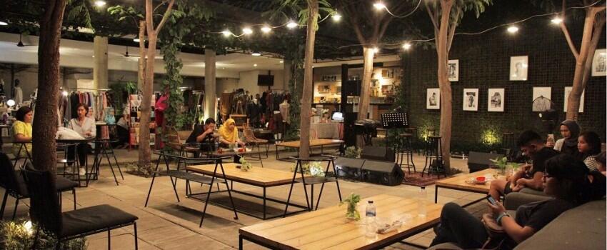 Mau Ngabuburit Berbeda dan Instagramable? Datang Aja Ke Pasar Sore-Sore