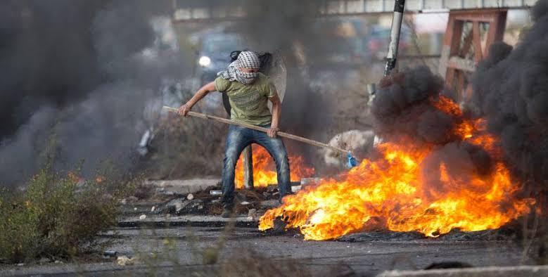 Israel dan Gaza Bertempur Setelah Paramedis Palestina Tewas Ditembak