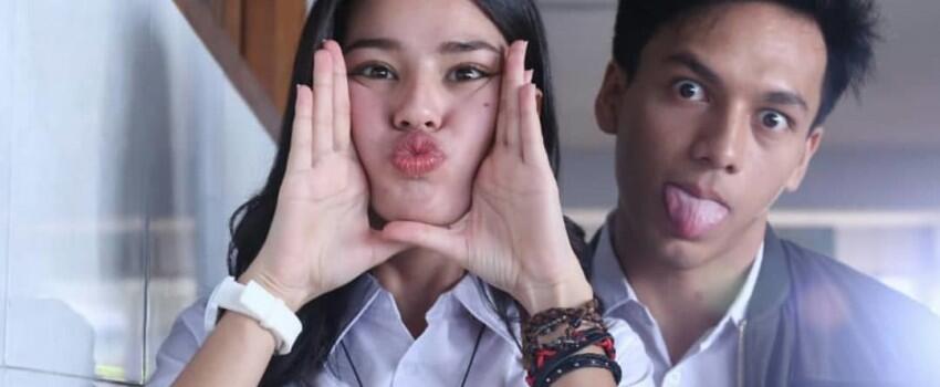 10 Potret Manis Jefri Nichol dan Amanda Rawles Syuting Hello Salma