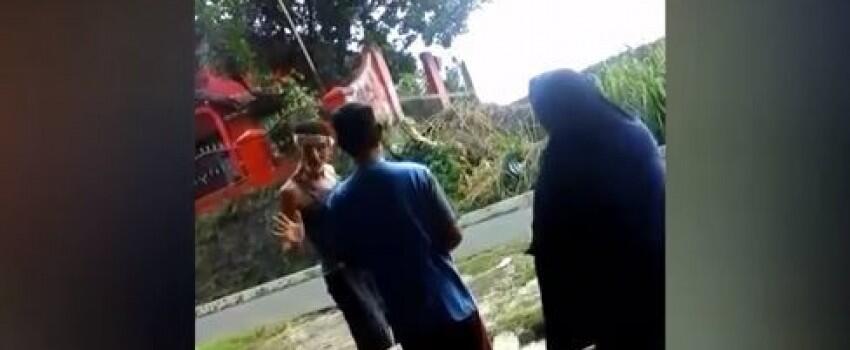 Bule Marah karena Suara Salawat di Musala Akhirnya Minta Maaf