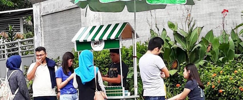 7 Filosofi Hidup yang Bisa Diambil dari Penjual Es Kepal Milo