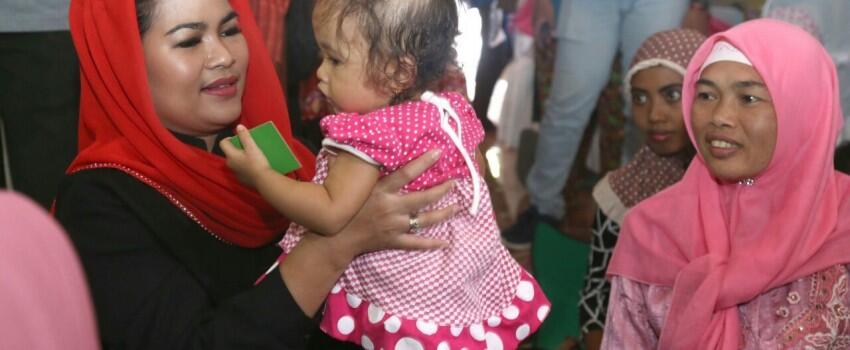 Temui Ibu Hamil dan Lansia, Puti Sosialisasi "Nutrisi Makmur"