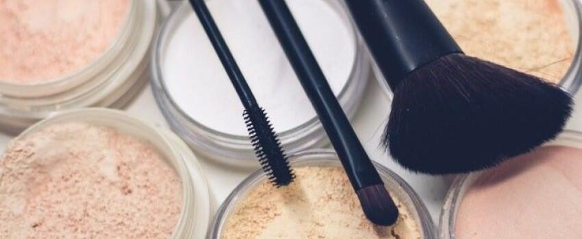 Hanya Berbekal Contour, Ini 5 Tips Ampuh Untuk Mendapatkan Wajah Tirus