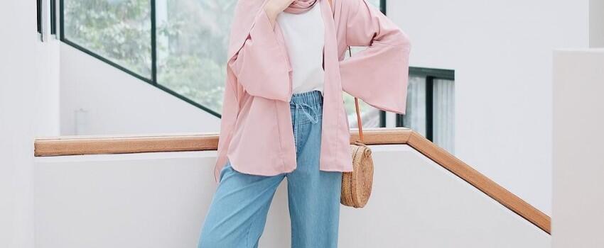 10 Style ala Selebgram Sari Endah Pratiwi, Bisa Ditiru Buat Ngampus