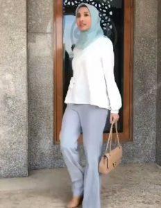 Gaya Busana Hijab Laudya Cynthia Bella Cocok Untuk Baju Baru Lebaran Kamu!! 
 