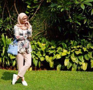 Gaya Busana Hijab Laudya Cynthia Bella Cocok Untuk Baju Baru Lebaran Kamu!! 
 