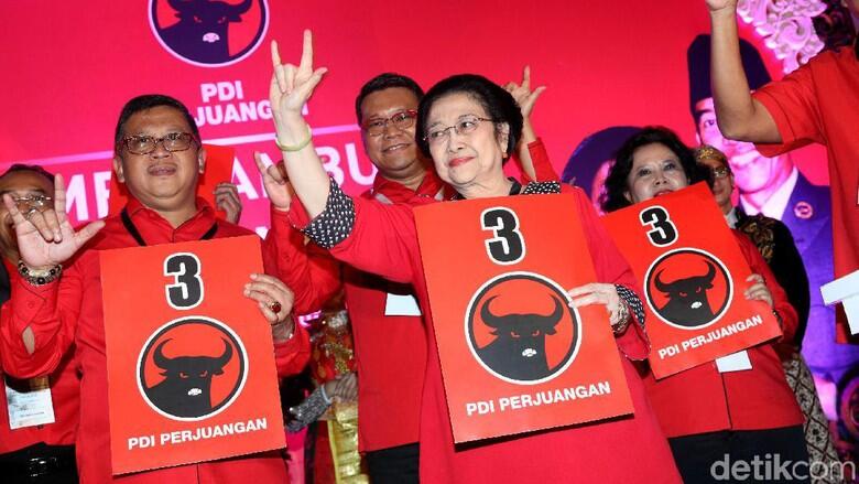 Pose Salam Metal, Bupati Purbalingga yang Kena OTT Tiba di KPK