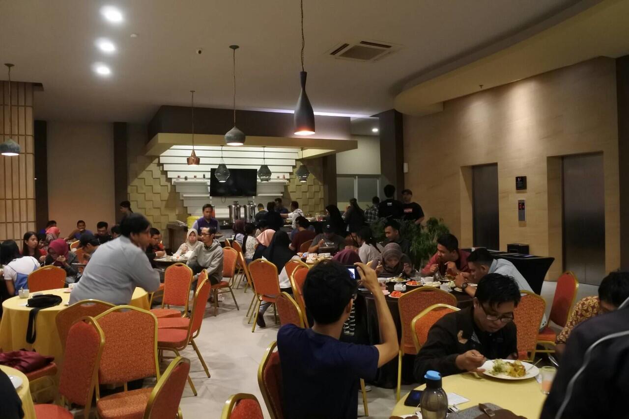 Buka Bersama &amp; Gathering KasKus Erye with XL &quot;Kaskuser #JadiBisaSIlaturahmi&quot;