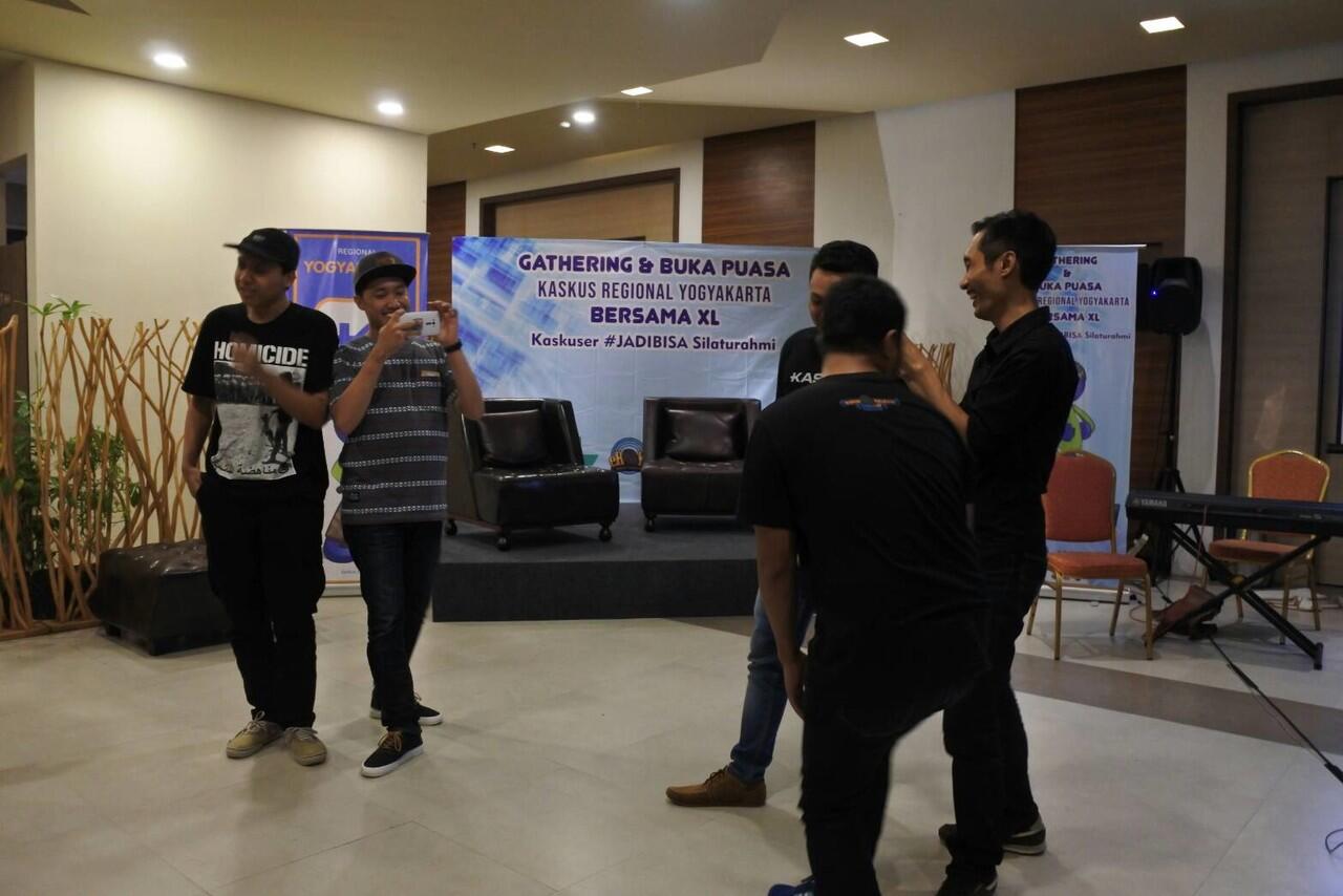 Buka Bersama &amp; Gathering KasKus Erye with XL &quot;Kaskuser #JadiBisaSIlaturahmi&quot;