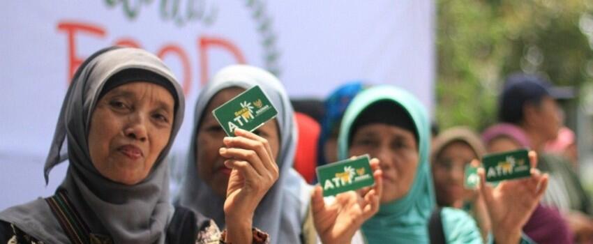 Tanpa Perlu Keluar, Sekarang Kamu Bisa Membayar Zakat Lewat Online Lho