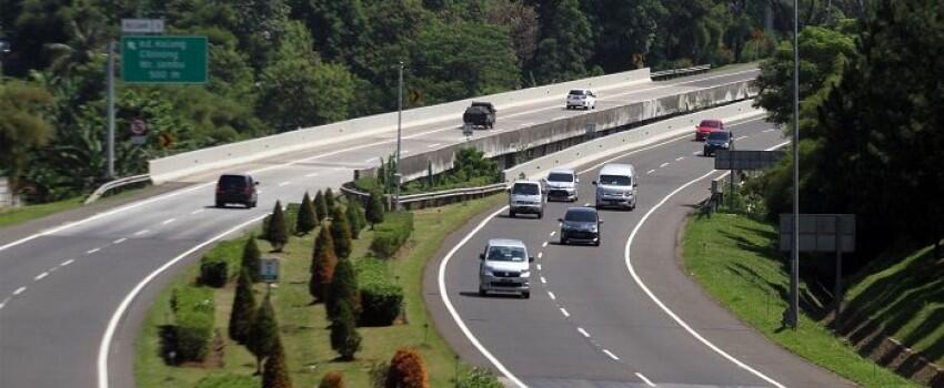 Kurangi Macet, Proyek Pembangunan di Tol Japek Dihentikan Selama Mudik
