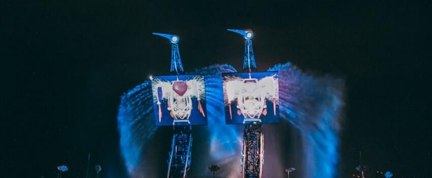 9 Potret Cantiknya Crane Dance Singapura, Mendadak Jadi Spot Romantis