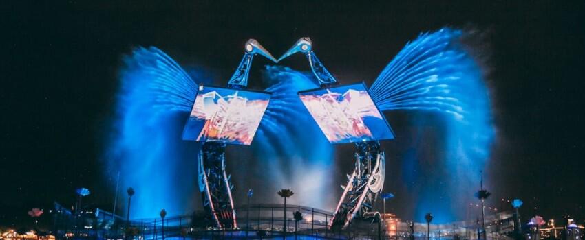 9 Potret Cantiknya Crane Dance Singapura, Mendadak Jadi Spot Romantis