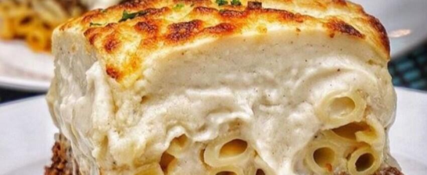 15 Kombinasi Makanan yang Bikin Koma, Terlalu Enak Sih!