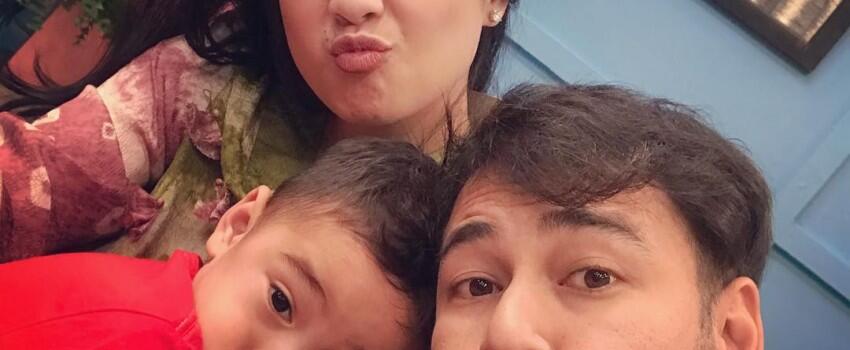 Makin Kompak, 10 Selfie Raffi, Gigi, Rafathar yang Bikin Super Gemas