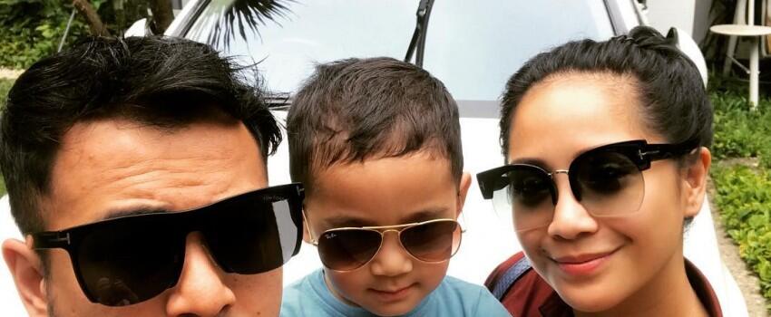 Makin Kompak, 10 Selfie Raffi, Gigi, Rafathar yang Bikin Super Gemas