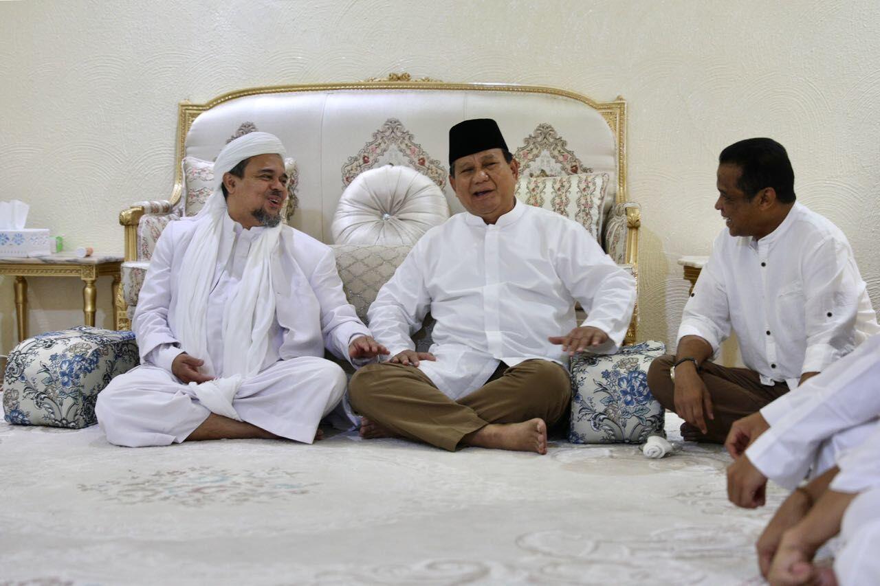 Selama di Mekkah, Ini 5 Politisi yang Pernah Bertemu Rizieq Shihab