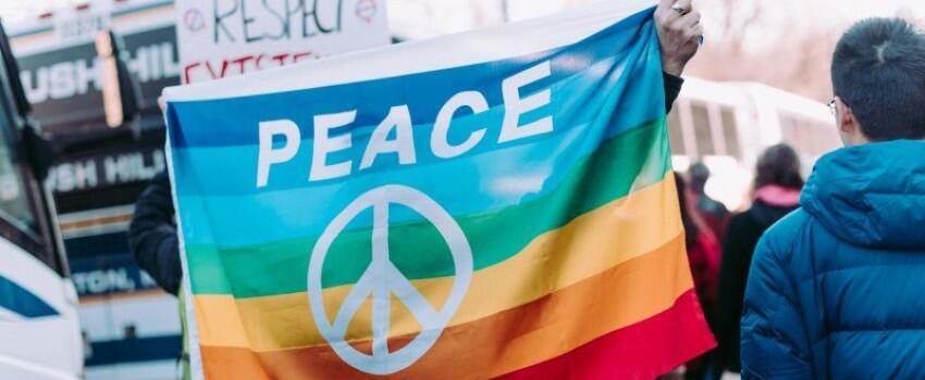 Pengadilan Uni Eropa Kabulkan Hak Pasangan Gay untuk Tinggal Bersama