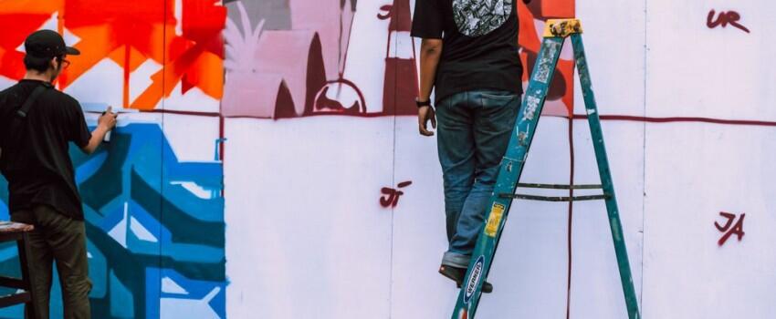 Kumpul Seru Seniman Grafiti di Artotel Surabaya, Ngabuburit Jadi Asyik