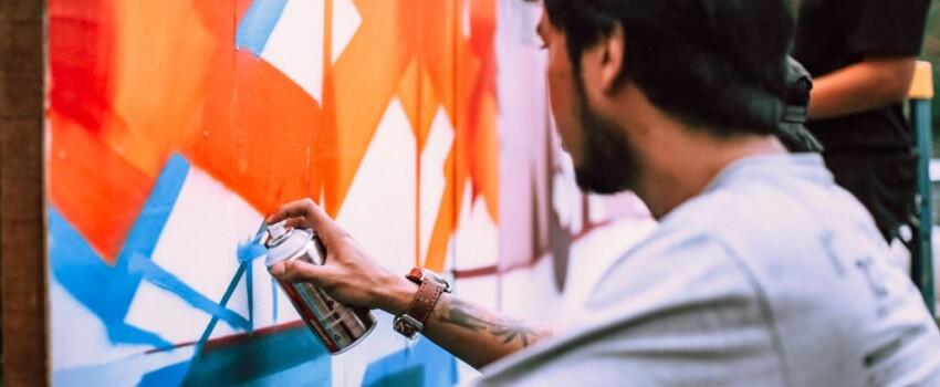 Kumpul Seru Seniman Grafiti di Artotel Surabaya, Ngabuburit Jadi Asyik