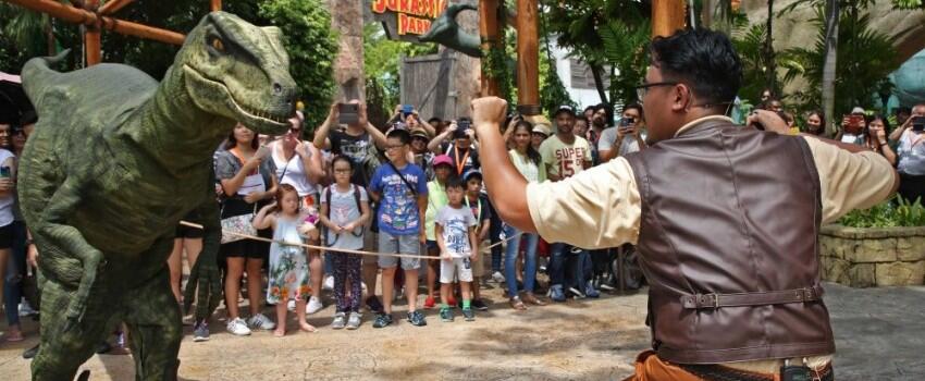 9 Potret Petualangan di Universal Studio Singapura, Seru Abis!