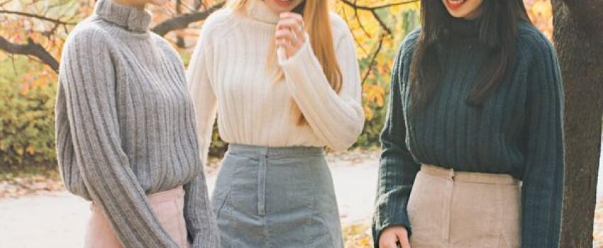 10 Mix and Match Turtleneck Ala Cewek Korea, dari Kasual Hingga Formal