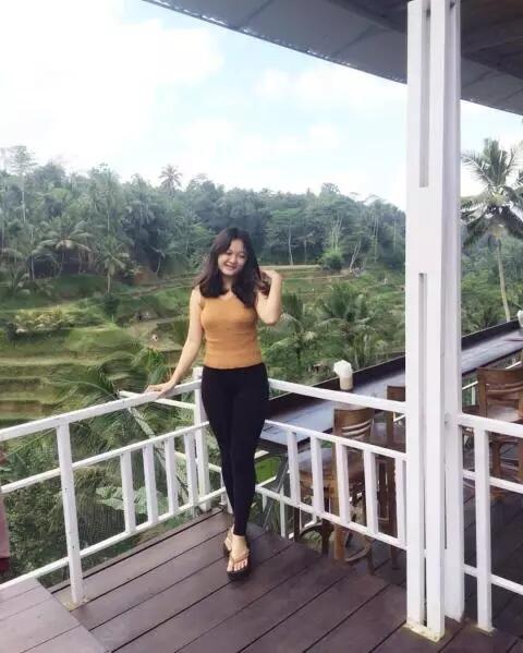 Pria Wajib Masuk! Gadis Selebgram Ini Cantiknya Kalahkan Luna Maya Dan Cut Tari