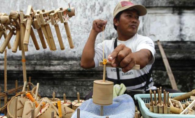 Ini Dia 7 Pedagang Keliling Yang Melegenda, Agan Semua Pasti Tau