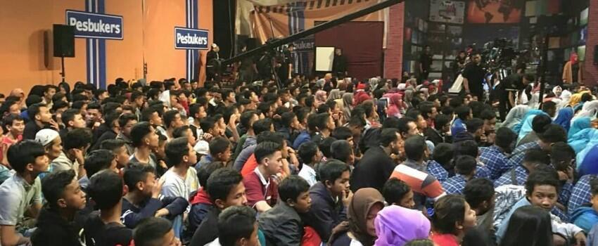 Populer Banget, Ini 10 Perbedaan Program Pesbukers & Brownis