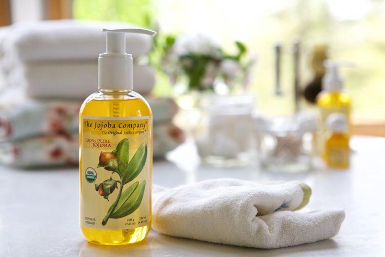 Wajah Sehat & Glowing, 7 Cleanser Alami Ini Bisa Kamu Buat di Rumah