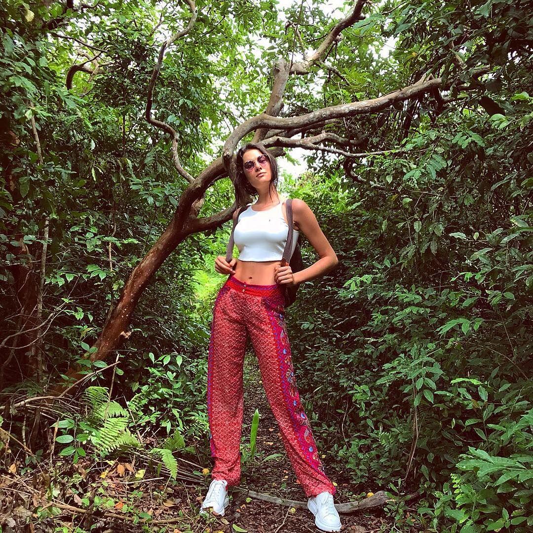 12 Foto Stylish Francesca Novello, Pasangan Baru Valentino Rossi
